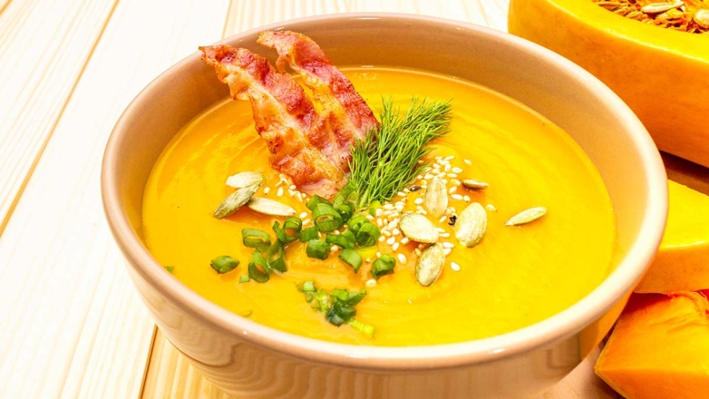 Готовим тыквенный суп с беконом: пошаговый рецепт вкусного и простого осеннего блюда