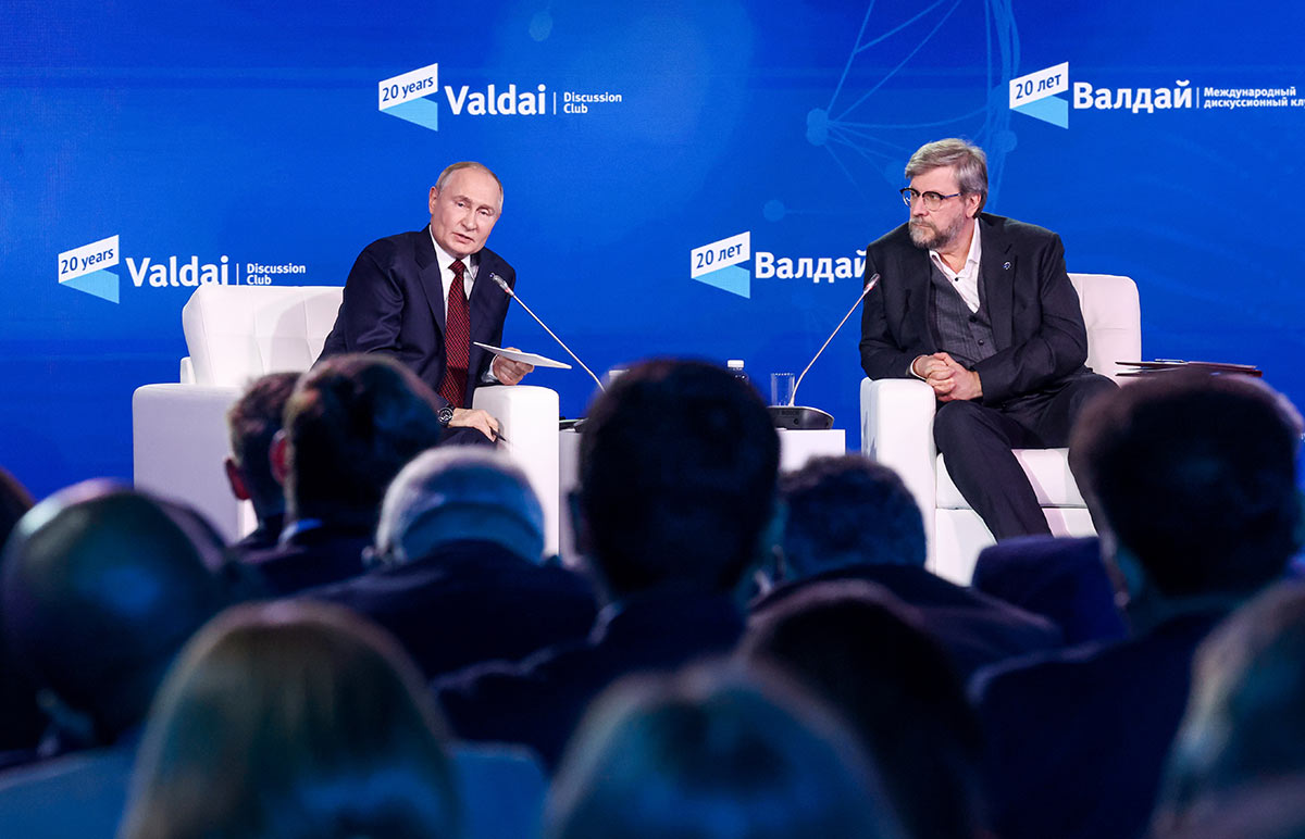 Владимир Путин и Федор Лукьянов