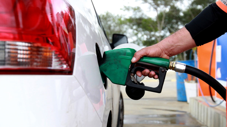 Минфин поддержал идею повышения "точки отсечения" демпфера по топливу