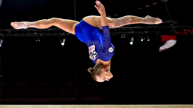 Россиянка Мельникова выиграла личное многоборье на ЧМ по спортивной гимнастике в Индонезии