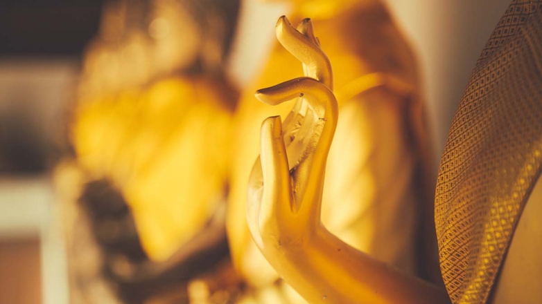 Реликвии Будды впервые доставили в Россию