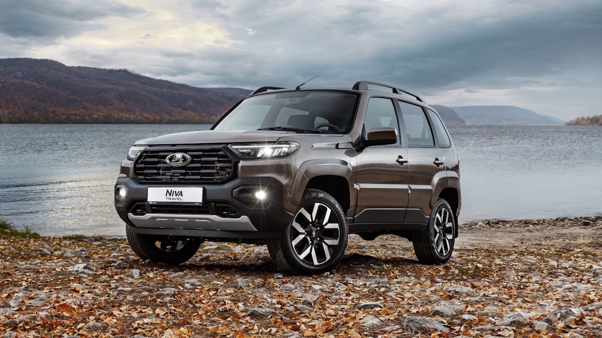 Lada Niva Travel