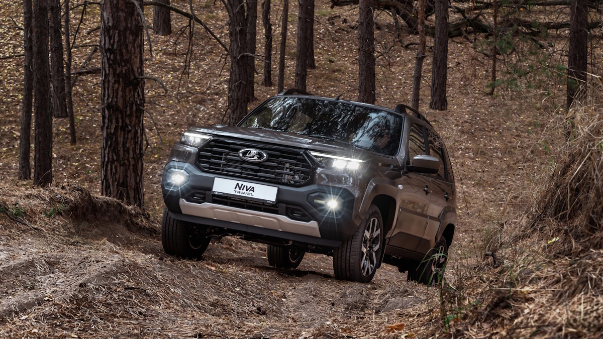 Lada Niva Travel