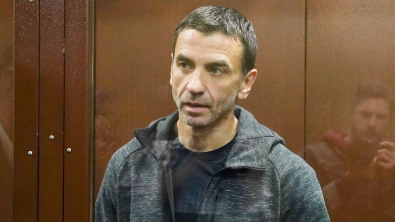 Уже осужденного на 12 лет колонии экс-министра Абызова вновь заключили под стражу