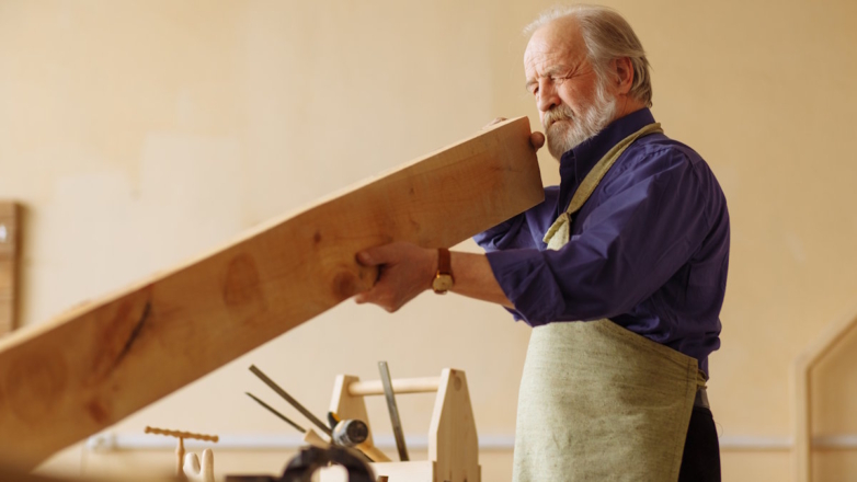 В Минтруде назвали число самозанятых, получающих пенсии