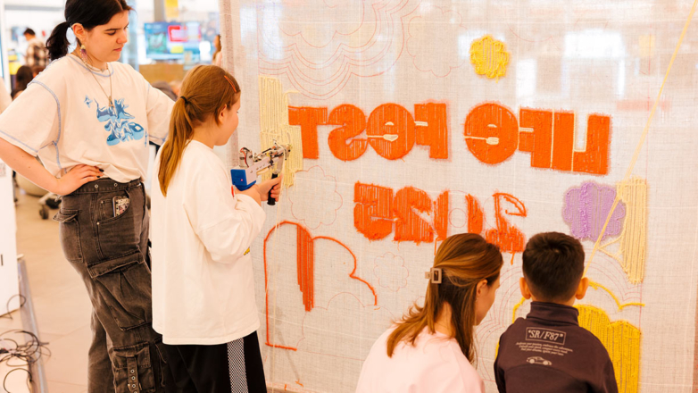 Life Fest 2025: тысячи семей объединились в пространстве радости и вдохновения в ТРЦ "Мега Белая Дача"