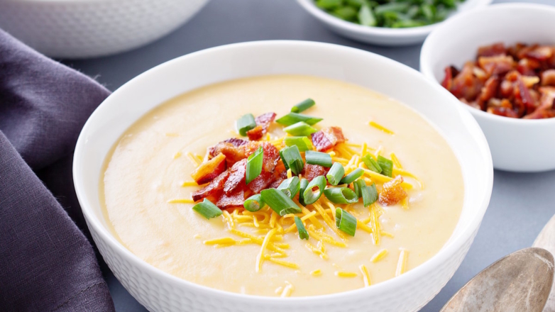 Готовим сырный суп с ветчиной и беконом: простой рецепт сытного и ароматного блюда