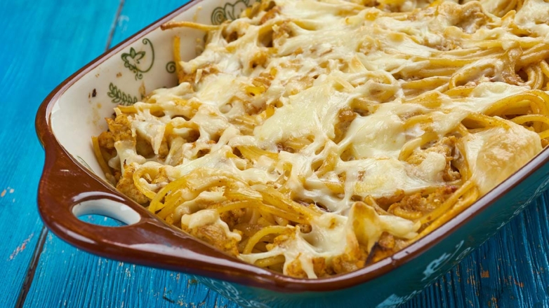Запеканка из спагетти с куриным фаршем в духовке: простой рецепт сытного блюда в итальянском стиле
