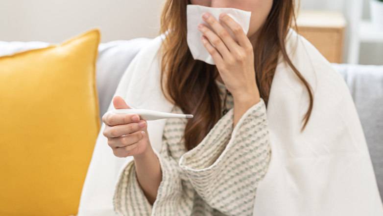 Перечислены основные симптомы пневмонии