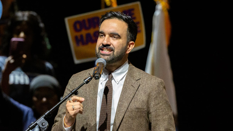 На выборах мэра Нью-Йорка побеждает социалист Мамдани