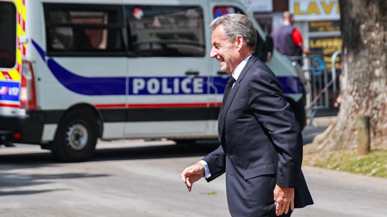 Апелляционный суд Парижа освободил Николя Саркози из тюрьмы под судебный контроль