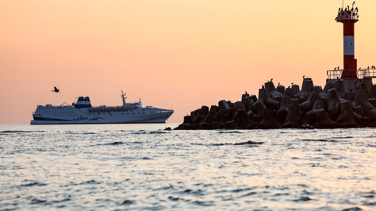 Паром "Seabridge"