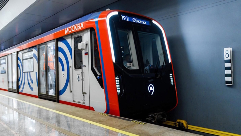 Испытания первого в России беспилотного метропоезда начнутся в Москве в декабре
