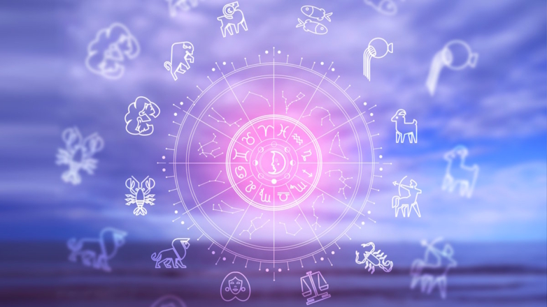 Кому звезды сулят взлет, а кому – советуют замедлиться: астропрогноз на 18 декабря