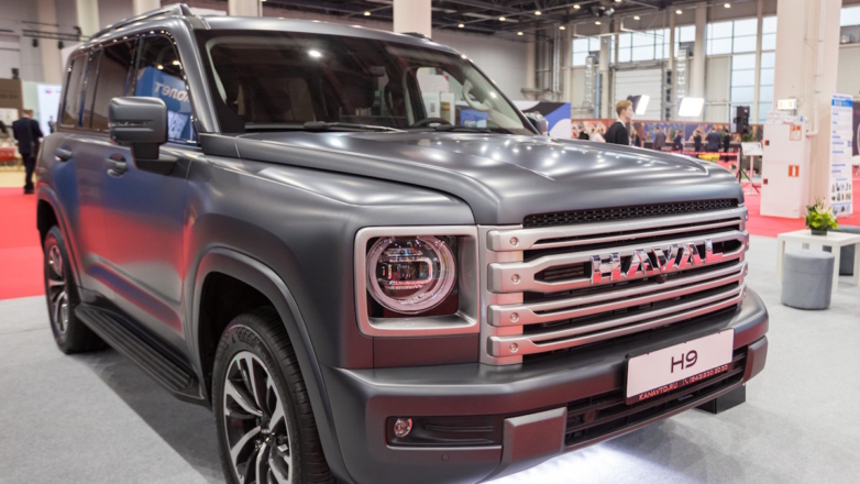 Haval H9 получил дальнобойную версию с 2 топливными баками и запасом хода на 1400 км