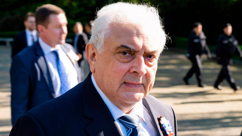 Власти Германии ускоренно готовятся к полномасштабному конфликту с РФ, заявил посол