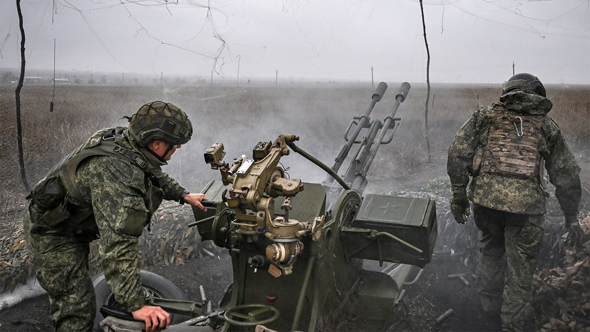 Военнослужащие группировки войск "Центр" на посту воздушного наблюдения на Красноармейском направлении СВО