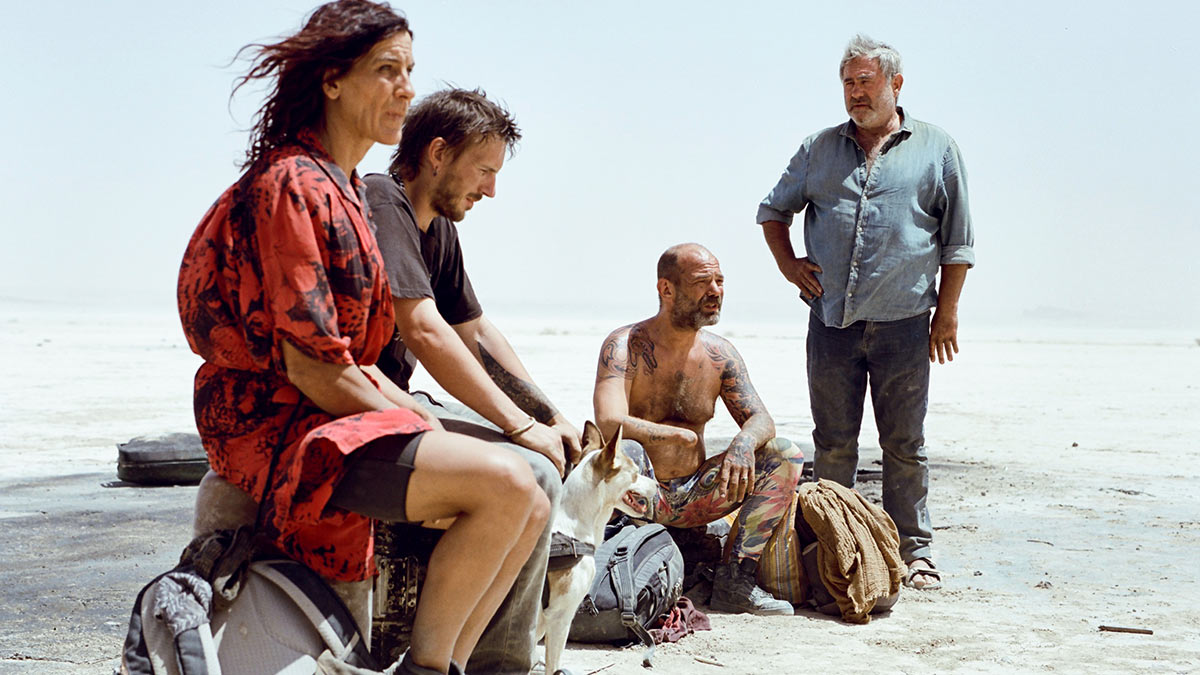 Кадр из фильма "Сират"