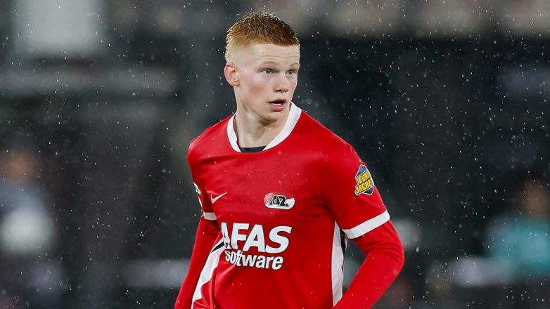 "Реал Мадрид" и "Барселона" нацелились на 19-летнего полузащитника "АЗ Алкмар"