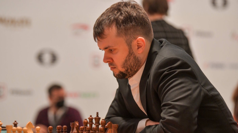 Сменившего гражданство шахматиста Федосеева лишили званий гроссмейстера и мастера спорта РФ