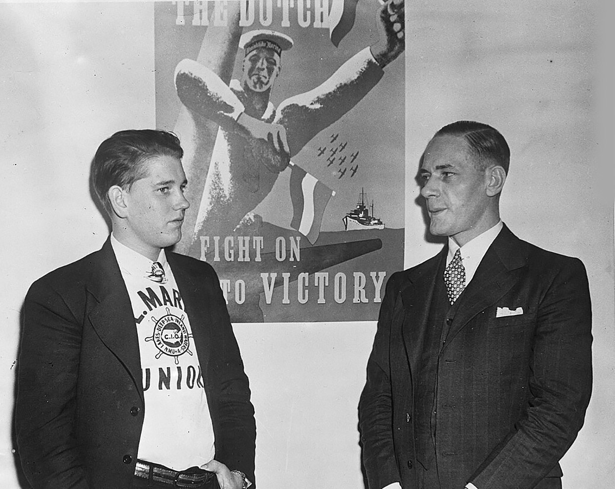 Хугендам (слева) и ван дер Слот (справа) после выписки из военно-морского госпиталя в Бетесде