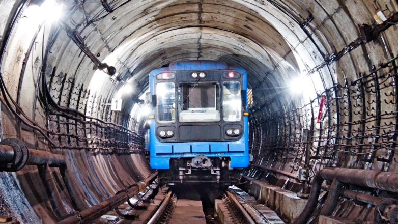 В Киеве из-за отключения электричества перестало работать метро