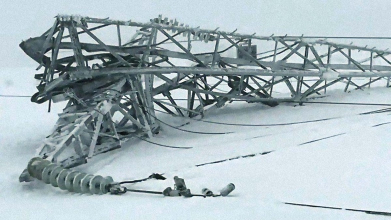 Срок службы рухнувших в Мурманской области опор ЛЭП превышает 40 лет
