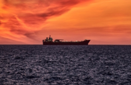 Шедший из России танкер Altura с нефтью атакован у берегов Турции, на судне произошел взрыв