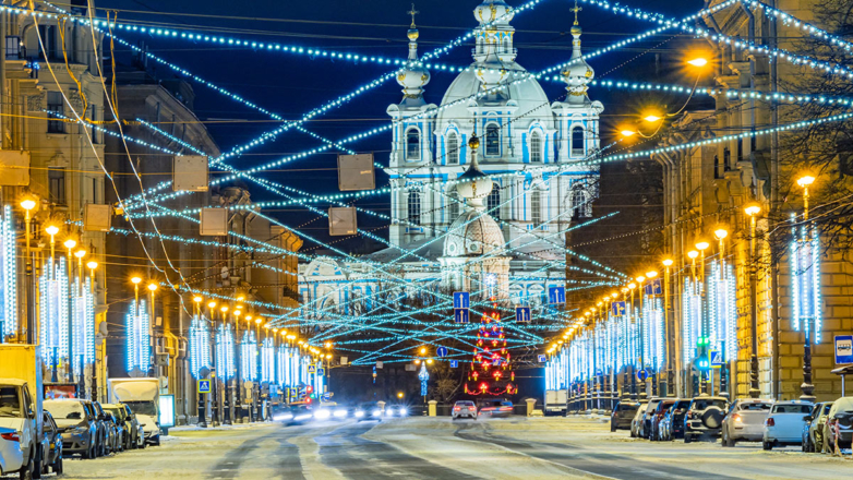 Петербург назвали лидером по числу бронирований в новогодние праздники