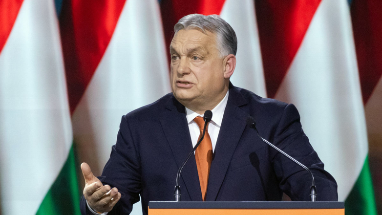 Золотой унитаз Миндича как аргумент: почему Венгрия окончательно заблокировала помощь Киеву