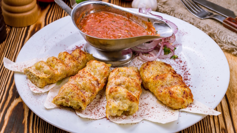 Вместо пирожков, на которые уходит уйма времени: сытные творожные палочки с ветчиной и сыром за 30 минут