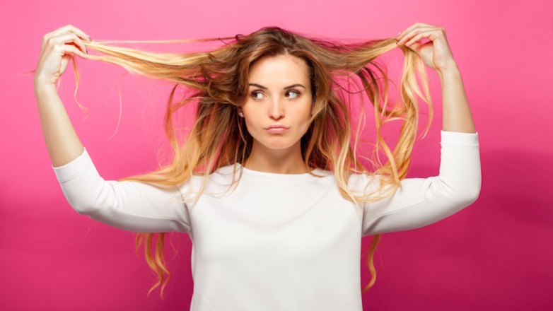 Забыла о секущихся кончиках и отрастила волосы до талии: достаточно было просто поменять уход