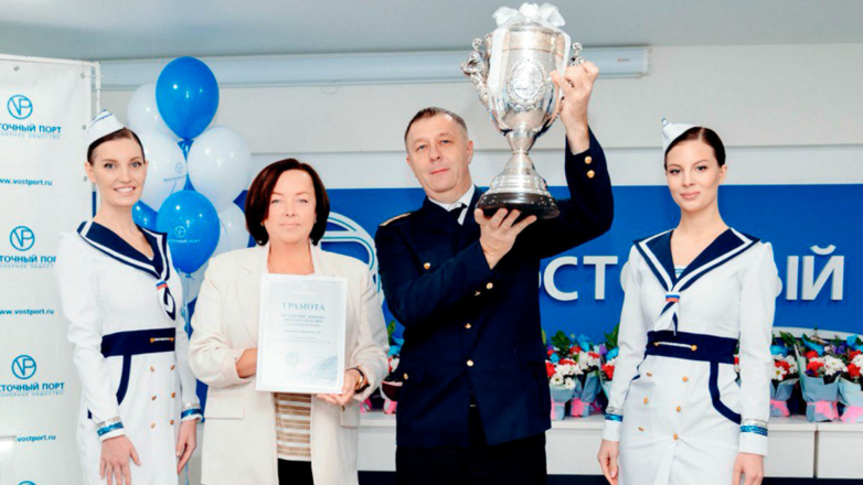 Экипаж буксира "Александр Козицын" вновь стал лучшей производственной командой "Восточного Порта"