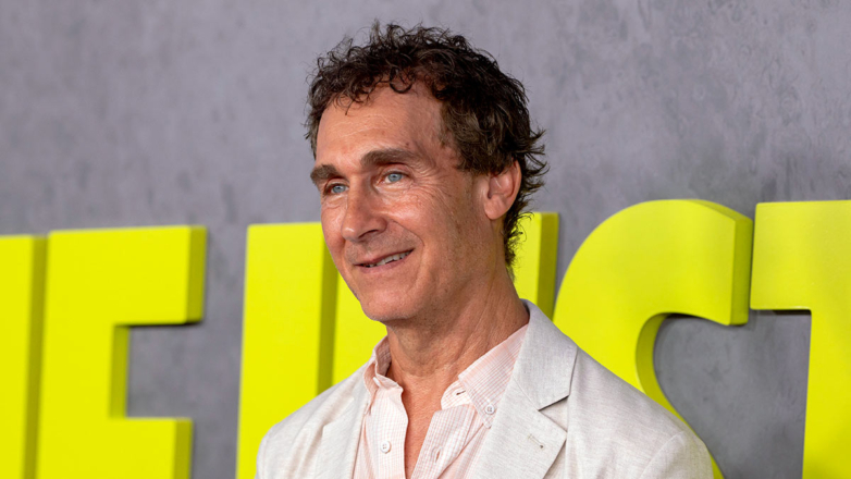 Режиссер "Грани будущего" Даг Лайман снимет "Убить Сатоши" без живых съемок: все кадры создаст ИИ