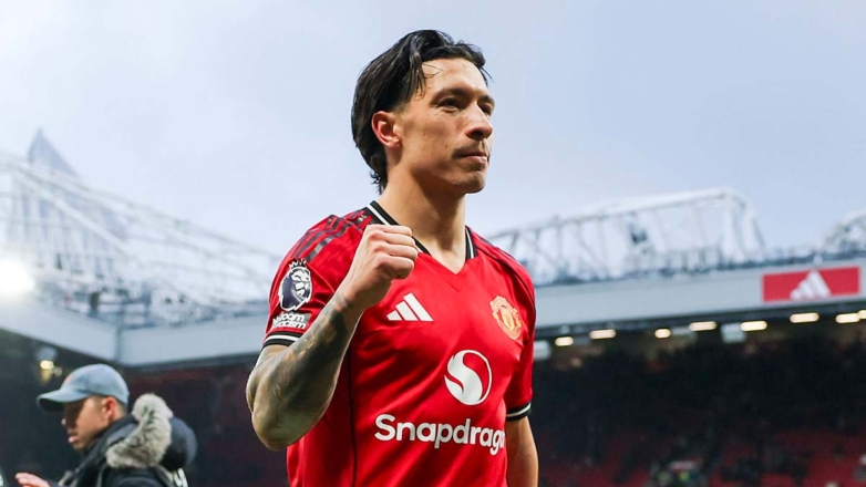 "Барселона" изучает трансфер Лисандро Мартинеса из "Манчестер Юнайтед"