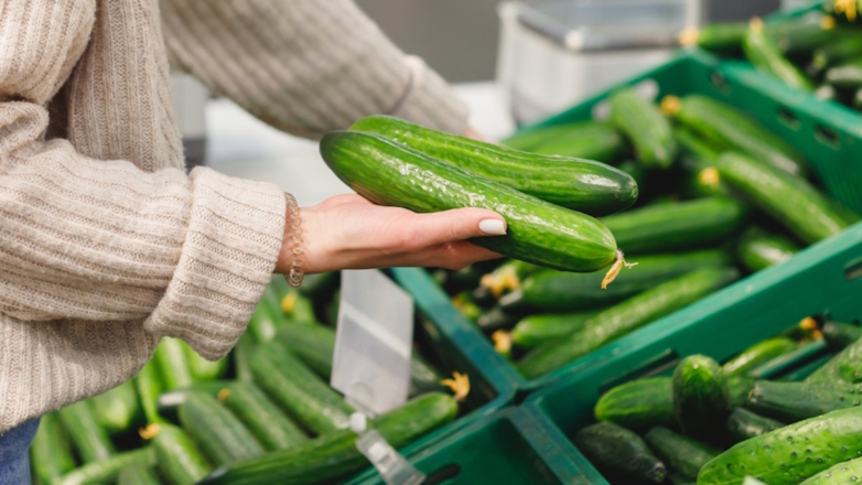 ФАС проверит ретейлеров после того, как огурцы подорожали вдвое за три месяца