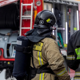 Трое пострадали при пожаре в ТЦ 