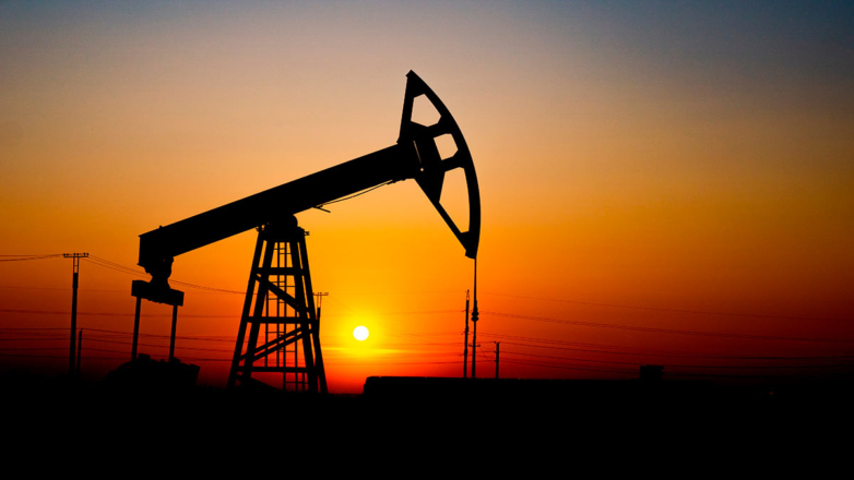 Саудовская Аравия сокращает добычу нефти из‑за блокады в Ормузском проливе