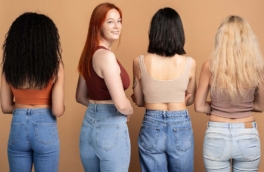 Стилист назвала 5 моделей джинсов, которые сидят на любой фигуре