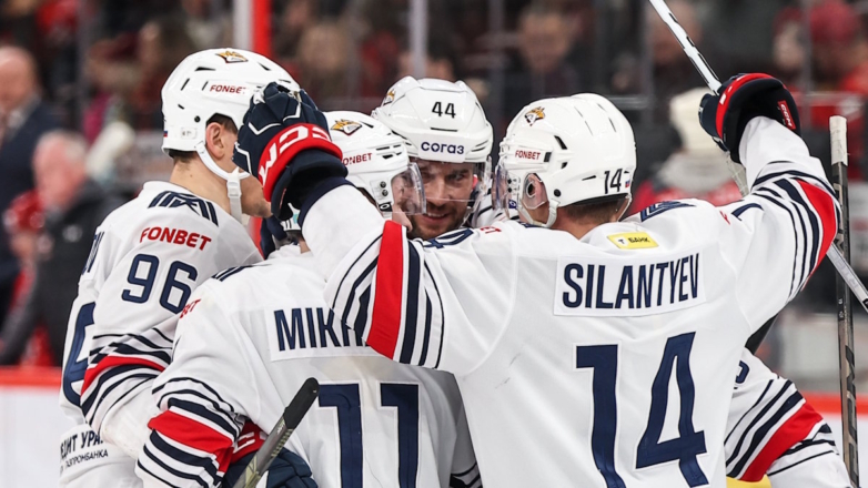 Регулярный чемпионат КХЛ впервые выиграл "Металлург"