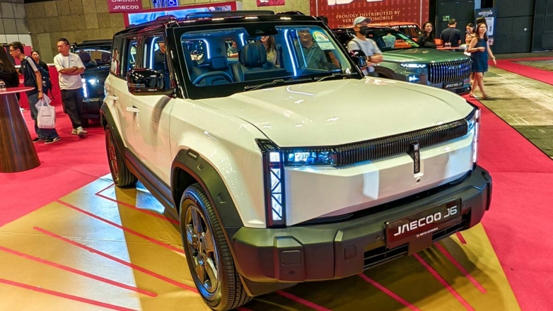 Новый кроссовер Jaecoo J6 выходит на российский рынок: цены и характеристики