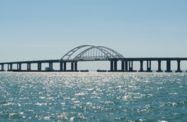 Четыре поезда "Таврия" задержались в пути из-за закрытия Крымского моста