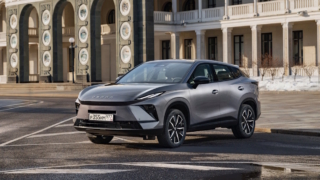 Тест-драйв Omoda C5: весеннее обновление гардероба