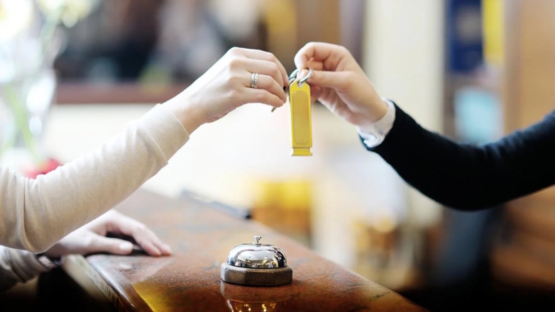 Заселять без паспорта в российские отели начнут с 1 апреля