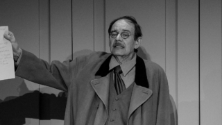 Умер сыгравший в "Мы из джаза" и "Золотом телёнке" актер Пётр Складчиков