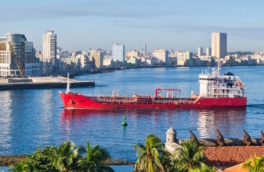 Мексика изучает заявки частного бизнеса на закупку топлива у Pemex для Кубы