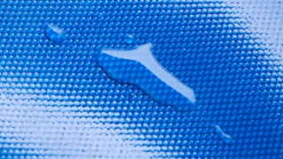 Новый способ получения водоотталкивающих полимеров создали ученые Сеченовского университета