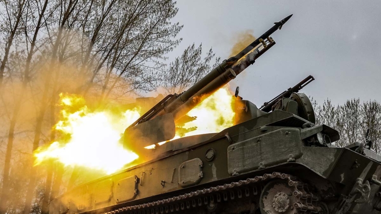 Силы ПВО отразили несколько атак беспилотников, летевших на Москву