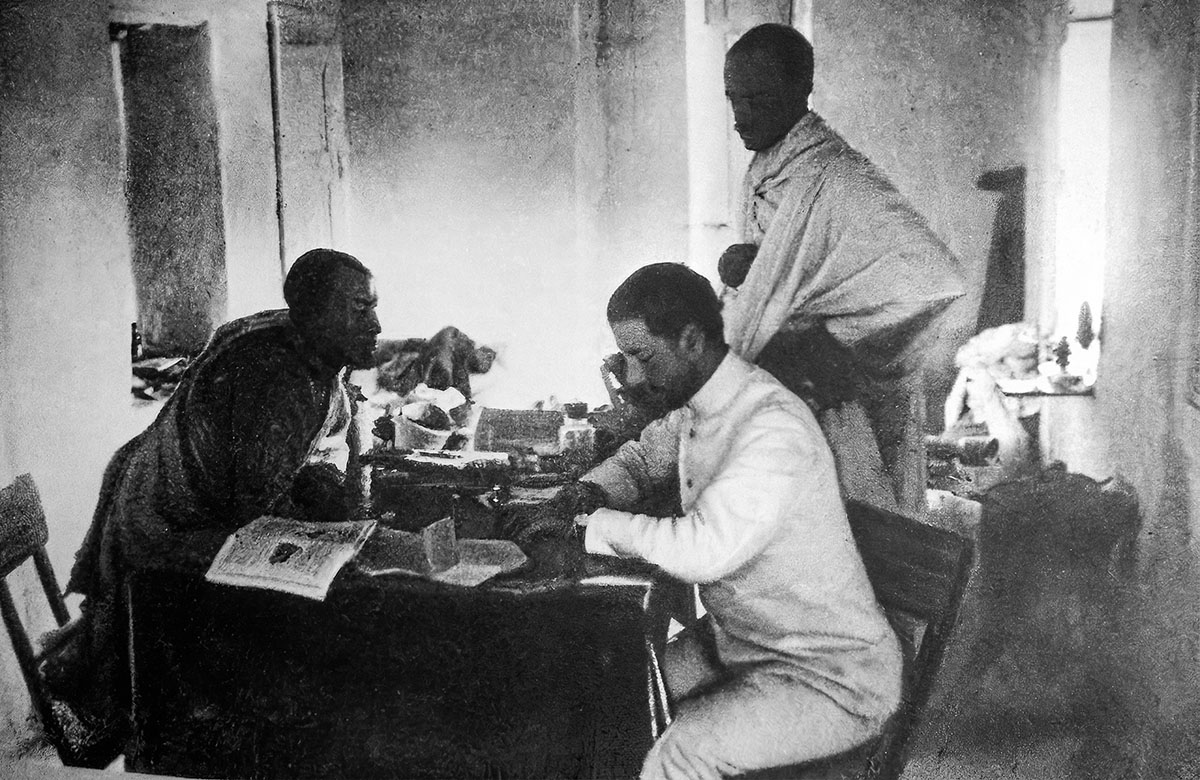 Николай Гумилев во время африканских экспедиций