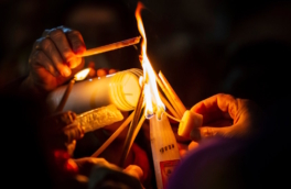 Благодатный огонь привезут в Россию в Великую субботу
